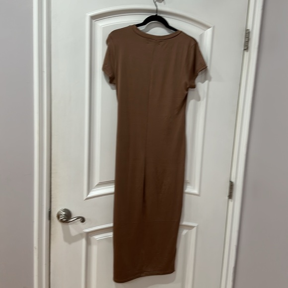 Almostt Famous 100% polyester beautiful maxi dress size XL - Picture 4 of 11